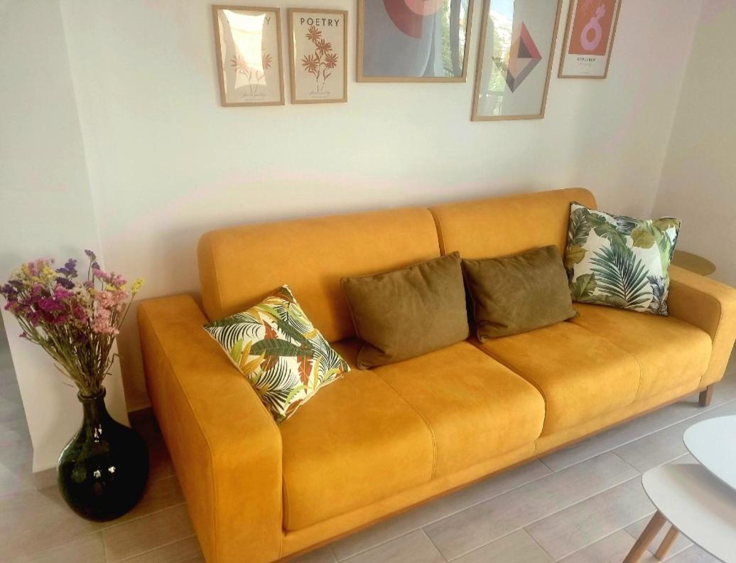Tiffany'S Apartments -2' Walk From Metro Atene Esterno foto